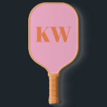Moderne roze Oranje monogram Initialen op maat Pickleball Paddle<br><div class="desc">Modern Roze Sinaasappel Monogram Initialen Gepersonaliseerde Pickleball Paddle</div>