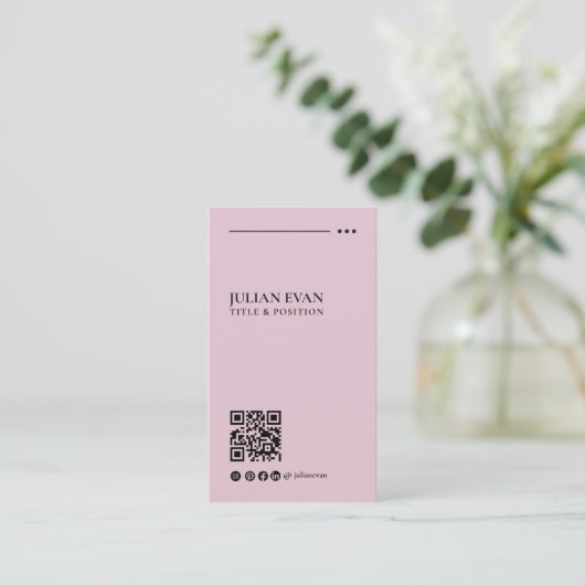 Moderne Roze Professionele QR-code LinkedIn Visitekaartje (Staand voorkant)
