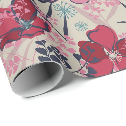 Moderne roze & rode bloemen verjaardag cadeaupapier (Rol Hoek)