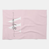 Moderne Roze Roos Aangepaste Monogram Naam Script Theedoek (Horizontaal)