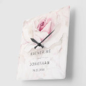 Moderne roze roze bloemen bruinbruidsnamen bruilof vierkante klok (Hoek)