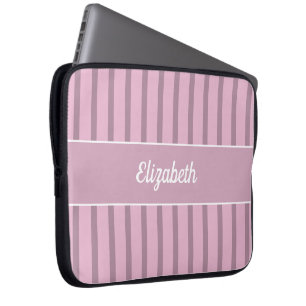 Moderne roze roze en mauve gestreepte laptophoes laptop sleeve