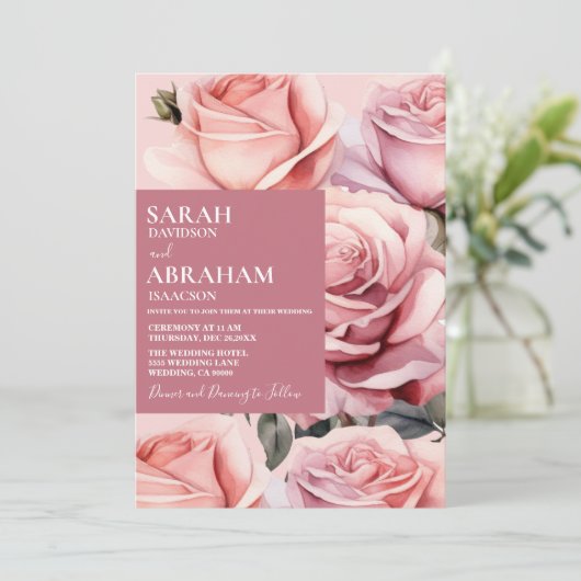 Moderne Roze Rozen bruiloft uitnodiging (Staand voorkant)