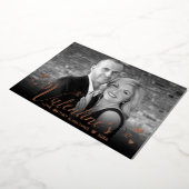 Moderne Roze Script Chic Harten Zwart Wit Foto Folie Feestdagenkaart (Gedraaid)