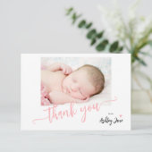 Moderne roze script foto baby shower bedankt (Staand voorkant)