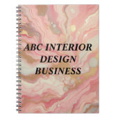 Moderne roze zilveren marmeren textuur en typograf notitieboek (Voorkant)