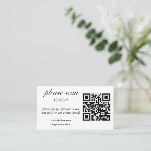 Moderne RSVP met QR Code Enclosure Kaart Visitekaartje (Staand voorkant)