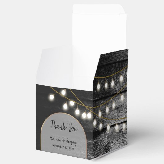 Moderne Rustic Black Wood Gold Lights Bigding Bedankdoosjes (Geopend)