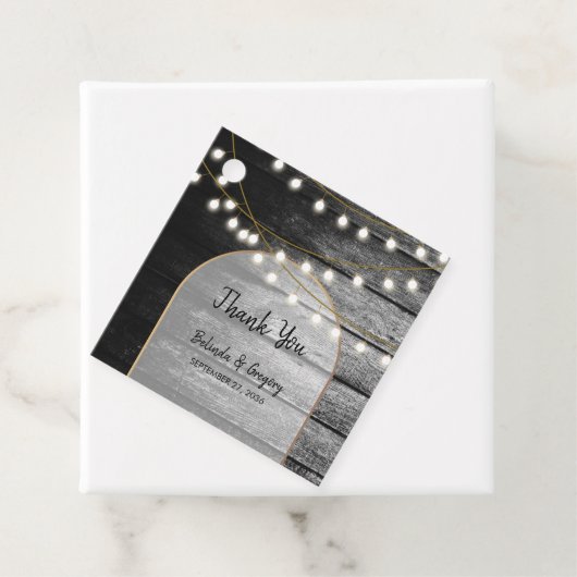 Moderne Rustic Black Wood Gold Lights Bigding Bedankjes Labels (In situ)