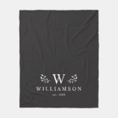 Moderne Rustic Monogram Aangepaste Naam Pas getrou Fleece Deken (Voorkant)