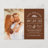 Moderne Rustic Typografie Foto slaat de datum op Aankondigingskaart (Voorkant)