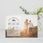 Moderne Rustic Typografie Foto slaat de datum op Kaart (Staand voorkant)