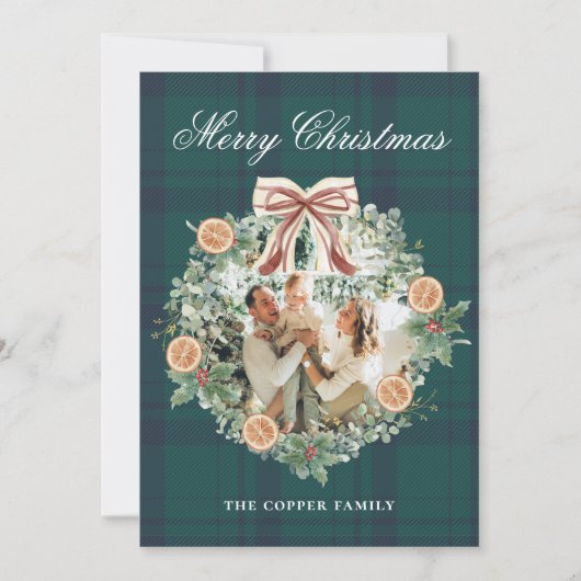 Moderne Rustieke Greenery Krans Foto Kerst Kaart (Voorkant)