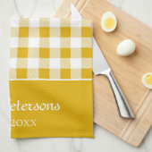 Moderne rustieke mosterd geel gingham familienaam theedoek (Quarter Fold)