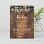 Moderne Rustieke Schuur Hout String Lights Wedding Kaart (Staand voorkant)