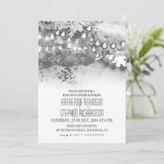 Moderne rustieke String Lights repetitie diner Kaart (Staand voorkant)