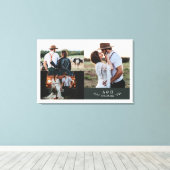 Moderne Rustieke Trouwfoto Collage Blad Monogram Canvas Afdruk (Insitu (Houten vloer))