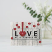 Moderne Rustige Valentijnsdag LOVE Red Hearts Briefkaart (Staand voorkant)