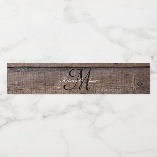 Moderne Rustisch script monogram Naam Datum flesje Waterfles Etiket (Enkel label)