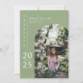 Moderne Sage Green Arch Foto Afstudeerfeest Kaart (Voorkant)
