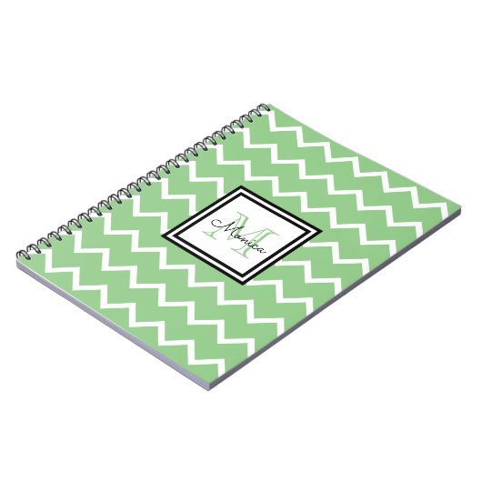 Moderne Sage Green Chevron met naam Monogram Notitieboek (Linkerzijde)