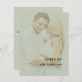 Moderne Sage Green Faux Vellum Fotobruiloft RSVP Kaartje (Voorkant / Achterkant)