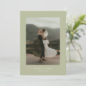 Moderne Sage Green Wedding Elopement Receptie Kaart (Staand voorkant)