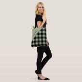 Moderne Sage Groen Plaid Patroon Naam Tote Bag (Op model)