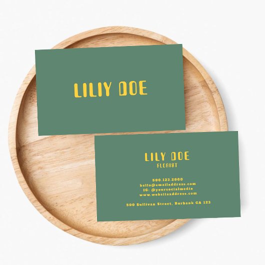 Moderne Sage Groene & Gele Mosterd Typografie Visitekaartje