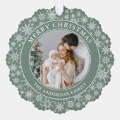 Moderne Sage Groene Sneeuwvlokken Vrolijke Kerstmi Ornament Kaart (Voorkant)