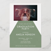 Moderne Salie Groene Afgestudeerde 2 Foto Afstuder Folie Uitnodiging (Achterkant)