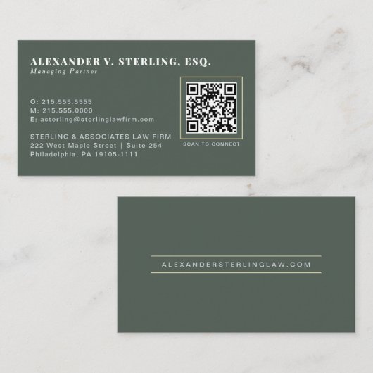 Moderne Saliegroen Gouden QR Code Professioneel Visitekaartje (Voorkant / Achterkant)