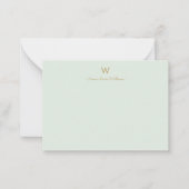 Moderne Saliegroen Gouden Script Monogram Notitiekaartje (Voorkant)