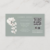 Moderne Saliegroen Witte Orchidee QR Code Bloem Visitekaartje (Achterkant)