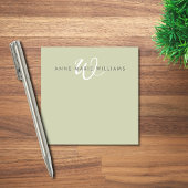 Moderne Saliegroen Witte Script Monogram Post-it® Notes