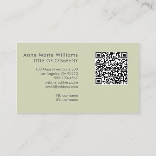 Moderne Saliegroen Witte Script Monogram QR Code Visitekaartje (Achterkant)