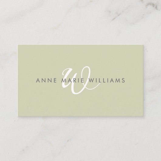 Moderne Saliegroen Witte Script Monogram QR Code Visitekaartje (Voorkant)