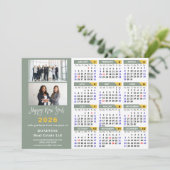 Moderne saliegroene 2026 kalender zakelijke minima feestdagenkaart (Staand voorkant)