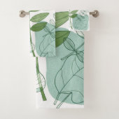 Moderne saliegroene botanische bladpatroon bad handdoek (Insitu)