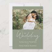 Moderne saliegroene chic foto bruiloft kaart (Voorkant)