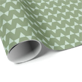 Moderne saliegroene driehoek kerst geometrisch cadeaupapier (Rol Hoek)