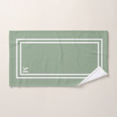 Moderne Saliegroene Monogram Bad Handdoek (Handdoek)