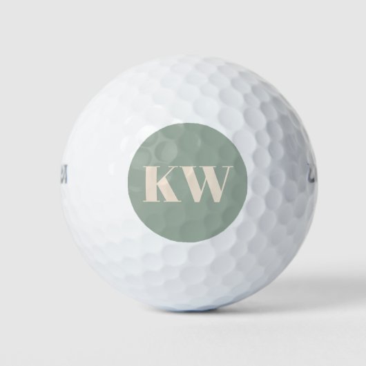 Moderne Saliegroene Monogram Beginletters Geperson Golfballen (Voorkant)
