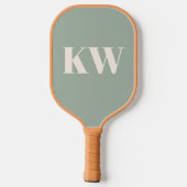 Moderne Saliegroene Monogram Eerste Letters Gepers Pickleball Paddle (Achterkant)