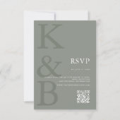Moderne saliegroene monogram minimalistische trouw RSVP kaartje (Voorkant)