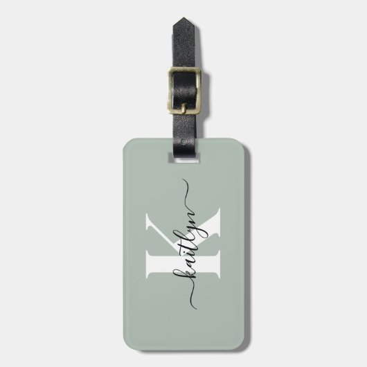 Moderne Saliegroene Script Monogram Bagagelabel (Voorkant verticaal)