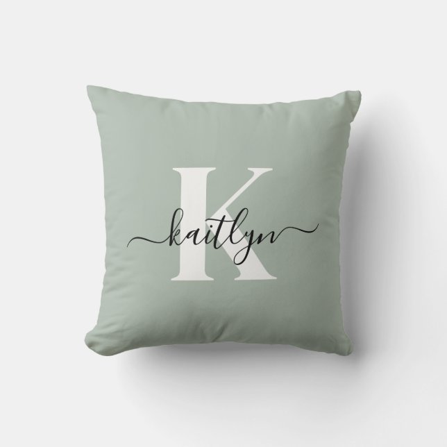 Moderne saliegroene script monogram kussen (Voorkant)