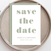 Moderne saliegroene typografie trouwdag save the date