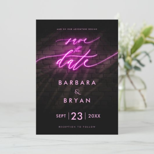 Moderne Save The Date Neon Roze Bruiloft Kaart (Staand voorkant)