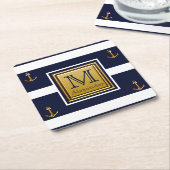 Moderne scheepsanker blauw wit goud monogram kartonnen onderzetters (Schuin)